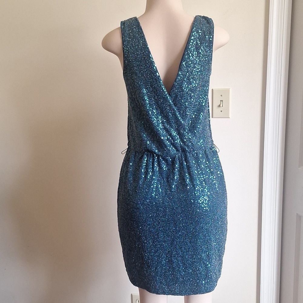 Express Modern Showgirl Teal Sequin Mini Dress Size M - Picture 9 of 10